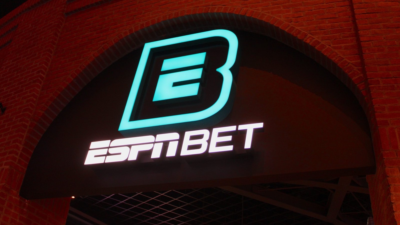 Penn Entertainment And Espn Expand Partnership With New Retail